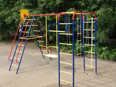 Детские игровые комплексы для уличной площадки и дачи