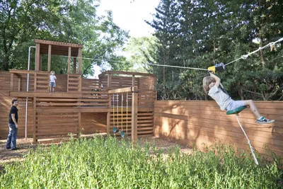 Детские площадки для дачи (48 фото): деревянная песочница, домик во двор и  установка качелей