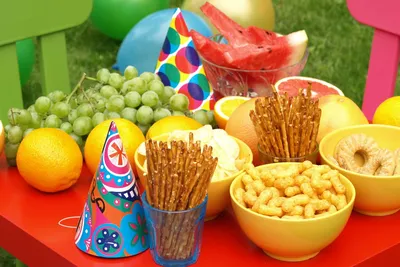 Праздничный стол на день рождения с пиццей для ребенка (75 фото) - фото -  картинки и рисунки: скачать бесплатно