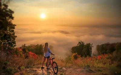 Картинки девушка на велосипеде в цветах (62 фото) » Картинки и статусы про  окружающий мир вокруг