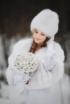 Девушка в шубе. Плюшевая шуба. Пальто тедди. Панама плюшевая. Фото на  снегу. Snow. VSCO girl. Winter | Girl outfits, Outfits, Fashion