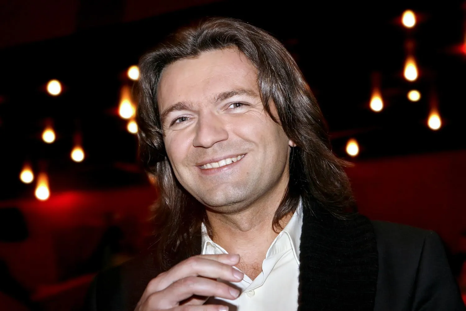 Дмитрий Маликов с отцом и сестрой повторили фото 40-летней давности - Газета.Ru | Новости Дмитрий Маликов с отцом и сестрой повторили фото 40-летней давности - Газета.Ru | Новости