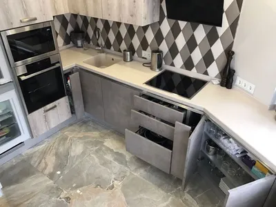 Маленькая угловая кухня с холодильником [87 фото]