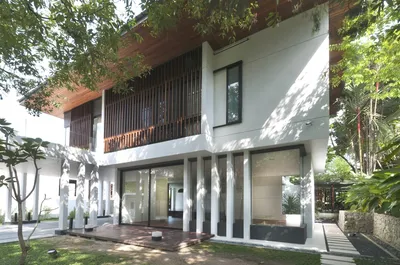 Двухэтажный дом, Բազումի փողոց в Ачапнякe, 320 кв.м., 3+ ванные,  дизайнерский ремонт - Продажа домов - List.am