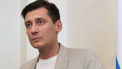 Политик Дмитрий Гудков сообщил, что выехал из России на Украину - KP.RU