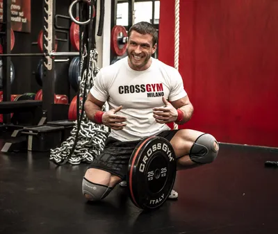 Dmitry Klokov - Друзья, новая серия проекта #НЕВЫХОДНЫЕ... | Facebook