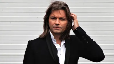 Дмитрий Маликов с отцом и сестрой повторили фото 40-летней давности -  Газета.Ru | Новости