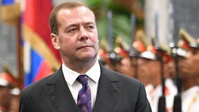 Медведев заявил о приближении «ядерного апокалипсиса» из-за помощи Киеву —  РБК