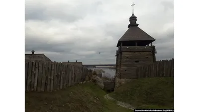 Музей історії Дніпра - Попередниками Запорізьких Січей вважаються  замки-фортеці споруджені Дмитром (Байдою) Вишневецьким. Ідею спорудження  таких фортець висловив іще черкаський та канівський староста - Євстафій  Іванович Дашкевич на засіданні польського ...