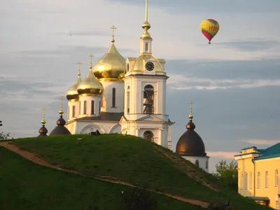 Окрестности столицы: Дмитров и Марфино