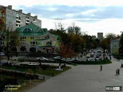 Фото: Въездная стела Город Дмитров, жанровая скульптура, Московская  область, 46К-0441 — Яндекс Карты