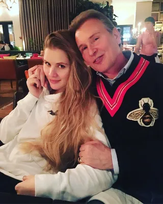 Жена Александра Малинина ревнует дочь к ее бойфренду - Экспресс газета