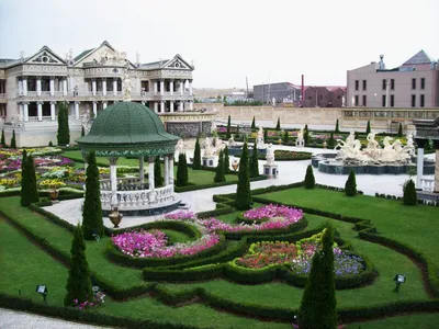 Дворец Гагик Царукян - 72 фото