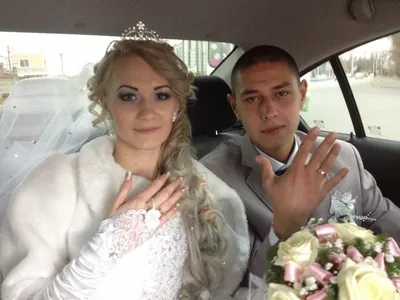 Участница Дом-2 Нелли Ермолаева в очередной раз вышла замуж. Фото со свадьбы,  похожей на похороны