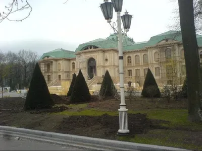 В Донецке показали, что стало с резиденцией Ахметова в Ботаническом саду -  Кочегарка