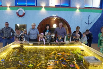 Ребята из Дома ребенка в Челябинске съездили на экскурсию в Дом-аквариум |  Благотворительный фонд «Протяни руку»
