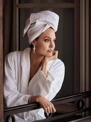 Брэд Питт приехал в дом Анджелины Джоли после расставания с моделью