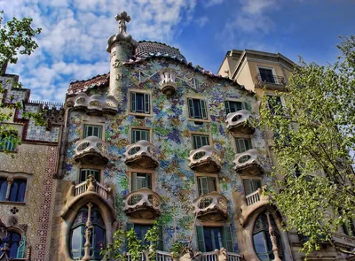 Дом Бальо или дом Мила | Об Испании от гида