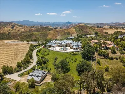 Дом Бритни Спирс - певица с женихом осматривали роскошный особняк за 16 млн