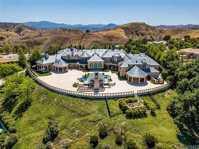 Дом Бритни Спирс - певица с женихом осматривали роскошный особняк за 16 млн