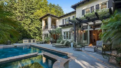 Бритни Спирс купила новый дом в Калифорнии- Бритни Спирс | Обозреватель |  OBOZ.UA