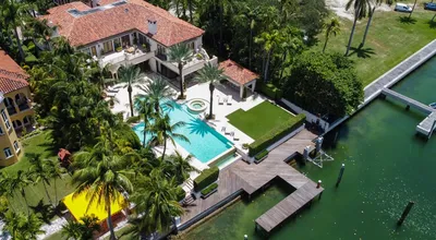Новый дом Джей Ло и Алекса Родригеса в Майами стоит 40 миллионов долларов —  и похож на целый курорт | Posta-Magazine