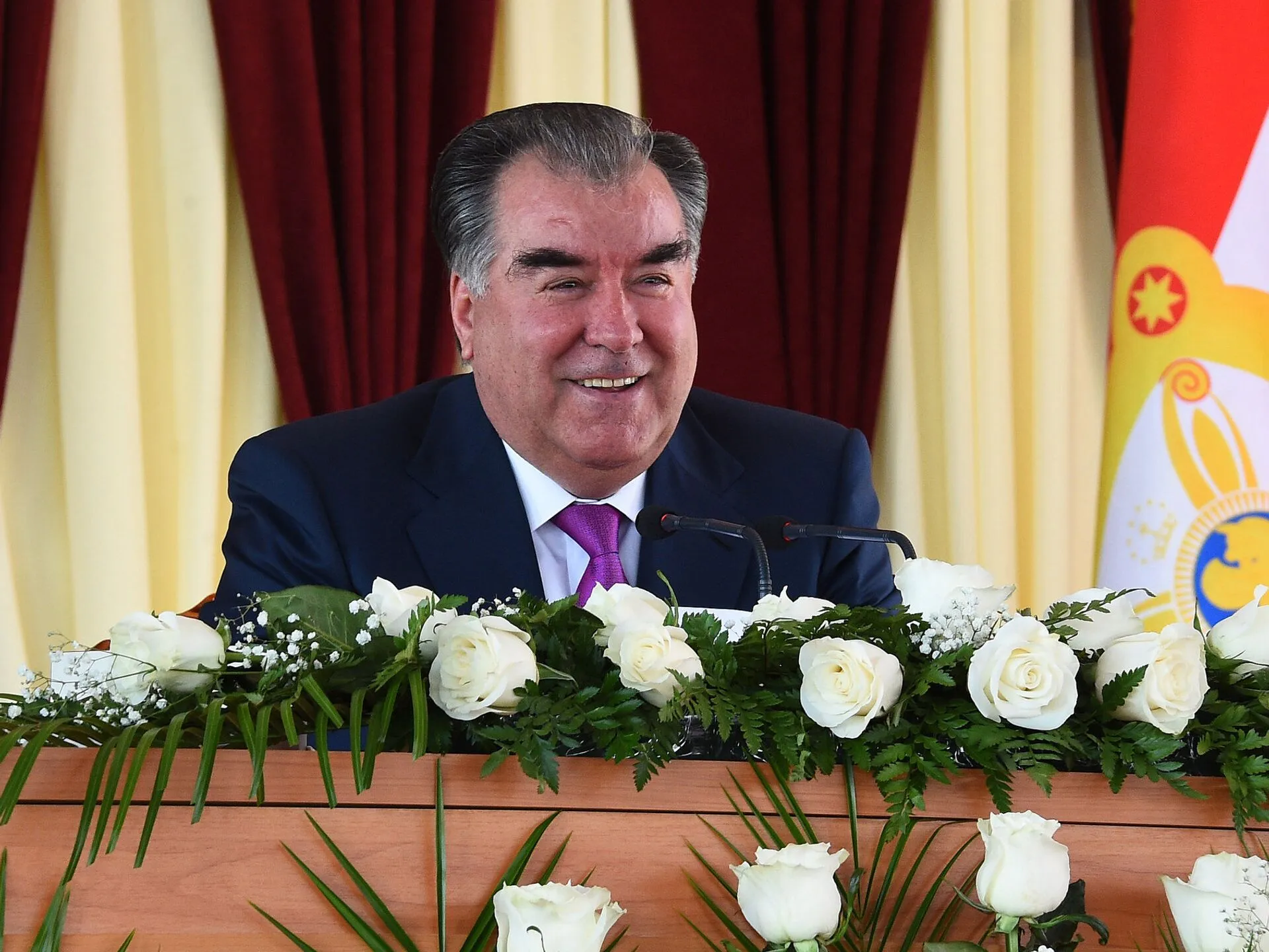 Заявление президента таджикистана. Эмомали Рахмон. Эмомали Рахмон 1992.