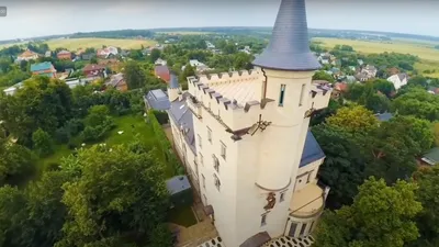 Замок Пугачевой и Галкина* в деревне Грязь под арестом | STARHIT