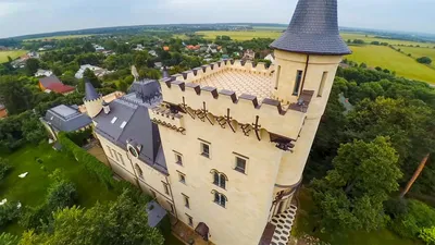 Фото: сколько стоит замок Пугачевой и Галкина в Грязи