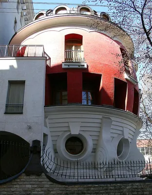 Дом яйцо в москве фото фотографии
