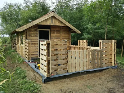 Pallet house plans, Pallet house, Pallet building