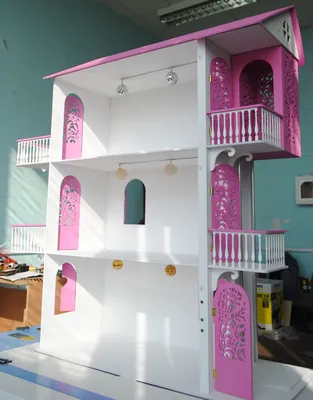 Двухэтажный кукольный дом Барби купить в интернет-магазине MegaToys24.ru  недорого.