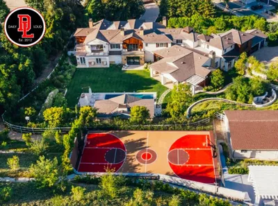 Актер Марк Уолберг продал свой большой дом в Лос-Анджелесе | ivd.ru