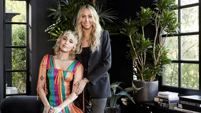 Step Inside Miley Cyrus's Beautifully Boisterous Los Angeles Home—Which Was  Designed by Her Mom, Tish | Architectural Digest