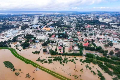 В Приморье вода пошла на спад, но за три дня стихия успела натворить много  бед - Российская газета