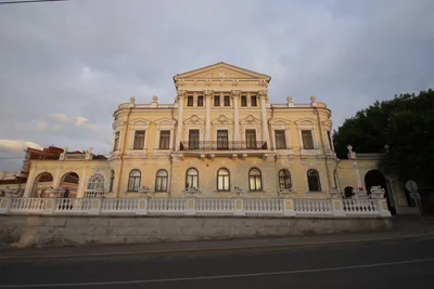 В Перми отреставрировали одну из самых красивых усадеб города — Дом Мешкова  В главном здании краеведческого.. | ВКонтакте