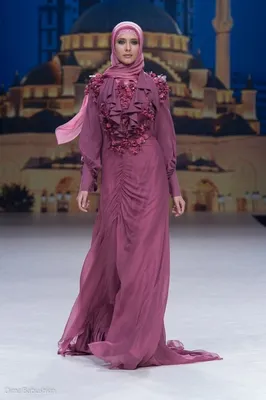 Модный дом Firdaws представляет коллекцию «Леди Фирдавс» | Исламская мода,  Модные стили, Мусульманские платья