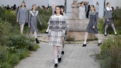 Новый любимый адрес: флагманский бутик Chanel в Москве | WMJ.ru