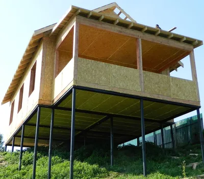 Каркасный дом на винтовых сваях — Статьи о строительстве деревянных домов и  бань | СК «Дачный Участок»