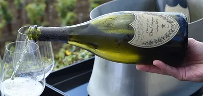 Купить шампанское Dom Perignon - цены на игристое вино Дом Периньон от 7100  грн