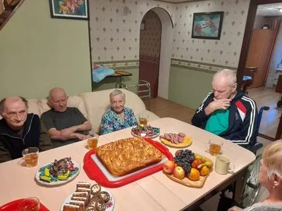 Дом престарелых как бизнес-проект: как заработать на уходе за пожилыми с  помощью государства | Forbes.ru