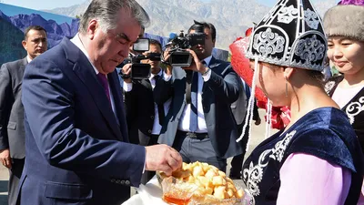 Коллективный просмотр Послания Президента Таджикистана Маджлиси Оли в  Министерстве иностранных дел | Министерство иностранных дел Республики  Таджикистан