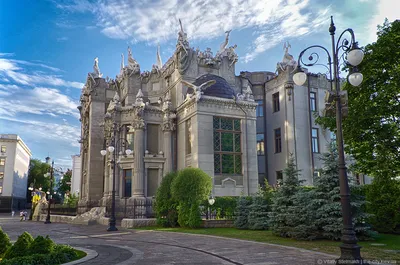 Дом с химерами – удивительный замок, окутанный тайнами и легендами