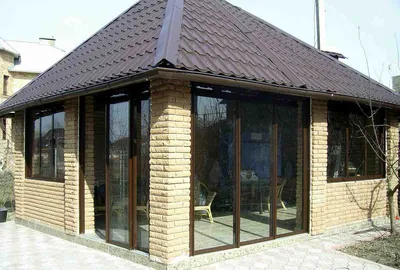 Веранда в частном доме: виды веранд, особенности проектирования и  строительства - Holz House