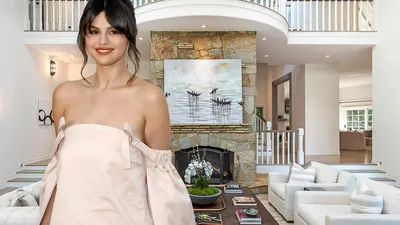 19241 Wells Dr, Tarzana, CA 91356 | Zillow | Celebrity houses, Selena gomez  house, Mansions