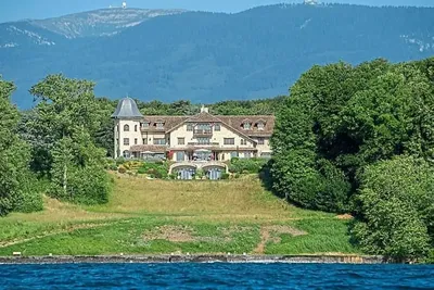 Дом Михаэля Шумахера в Швейцарии выставлен на продажу - Новости Формулы-1 и  автоспорта | Сегодня