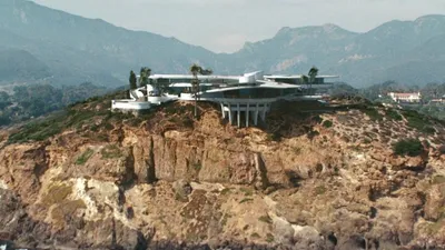 Место дома Тони Старка из фильма Железный человек