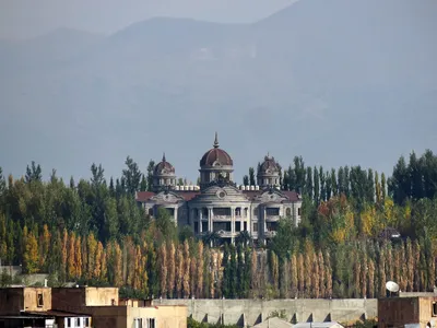 Дворец Гагик Царукян - 72 фото