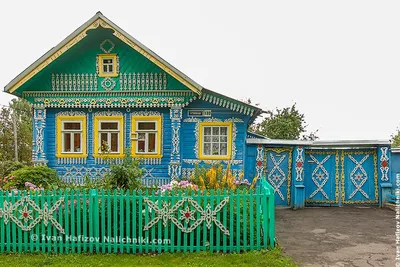 Дом в деревне или дом в городе. Что лучше купить за 3-5 млн.рублей? |  МАГУСТО | Дзен