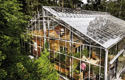 Семья из Стокгольма построила дом-теплицу со средиземноморским климатом -  City Farmer